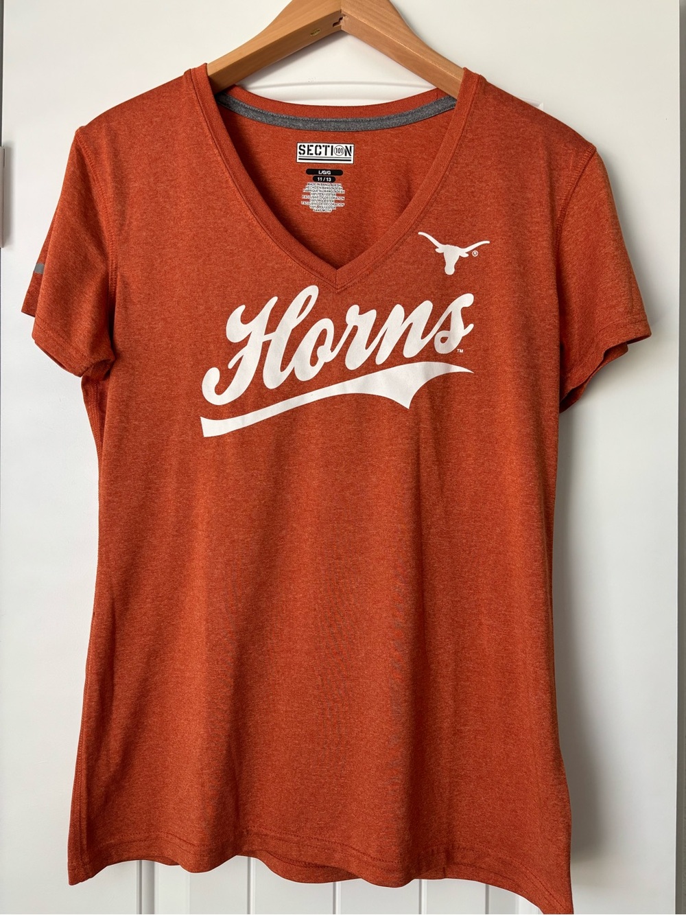 Section 101 Women’s Longhorns V Neck Shirt L 11-13